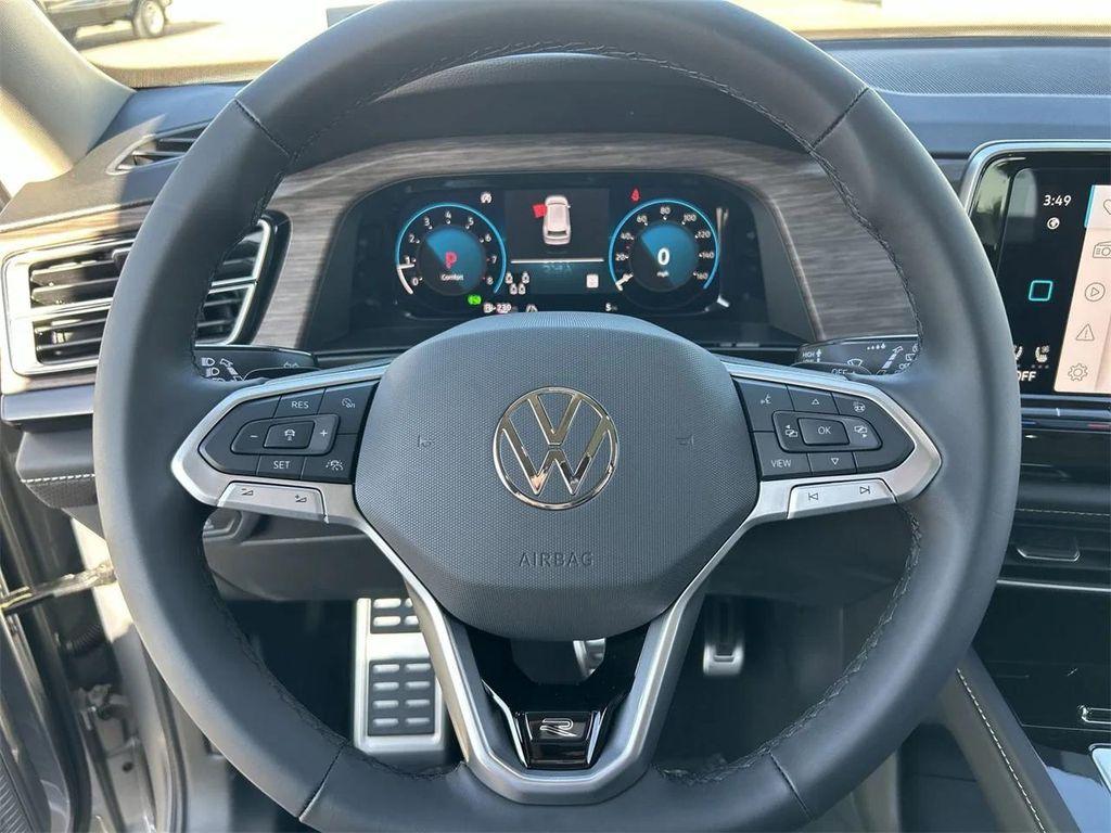 new 2025 Volkswagen Atlas car, priced at $50,003
