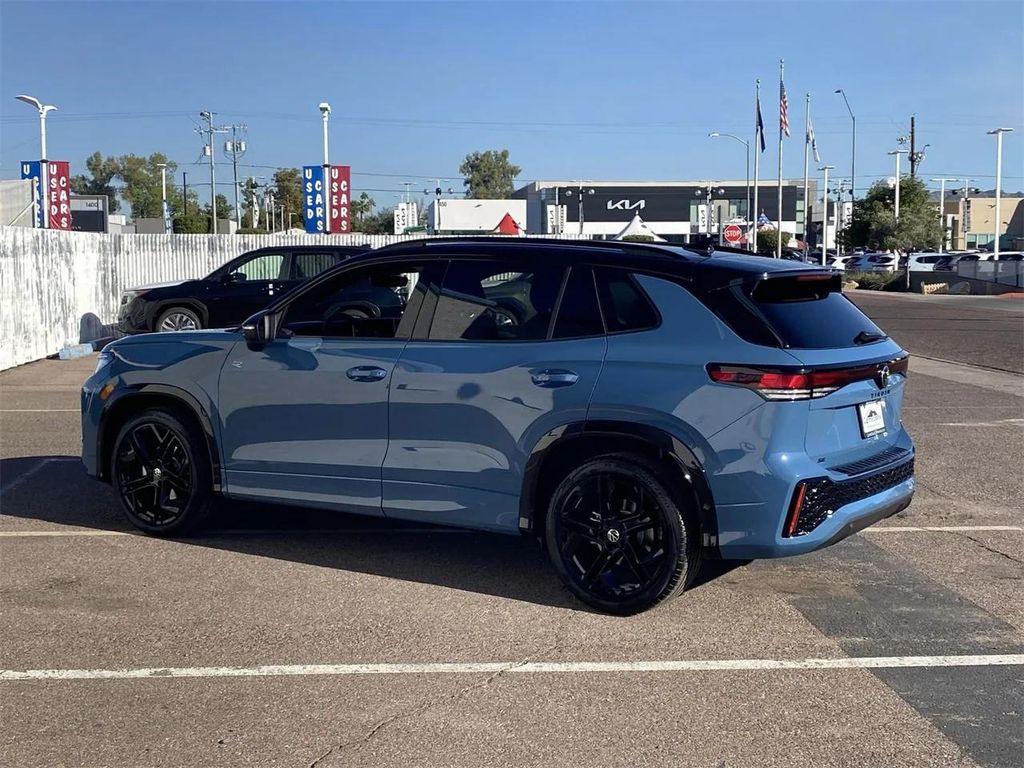 new 2026 Volkswagen Tiguan car, priced at $39,652