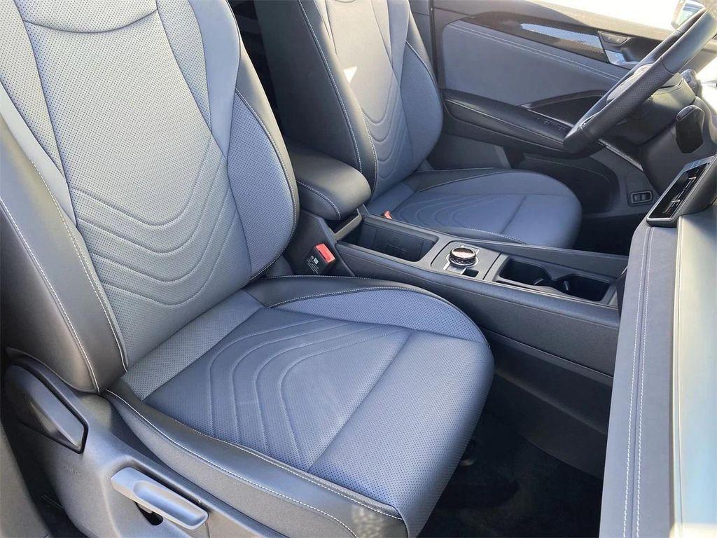 new 2026 Volkswagen Tiguan car, priced at $39,652