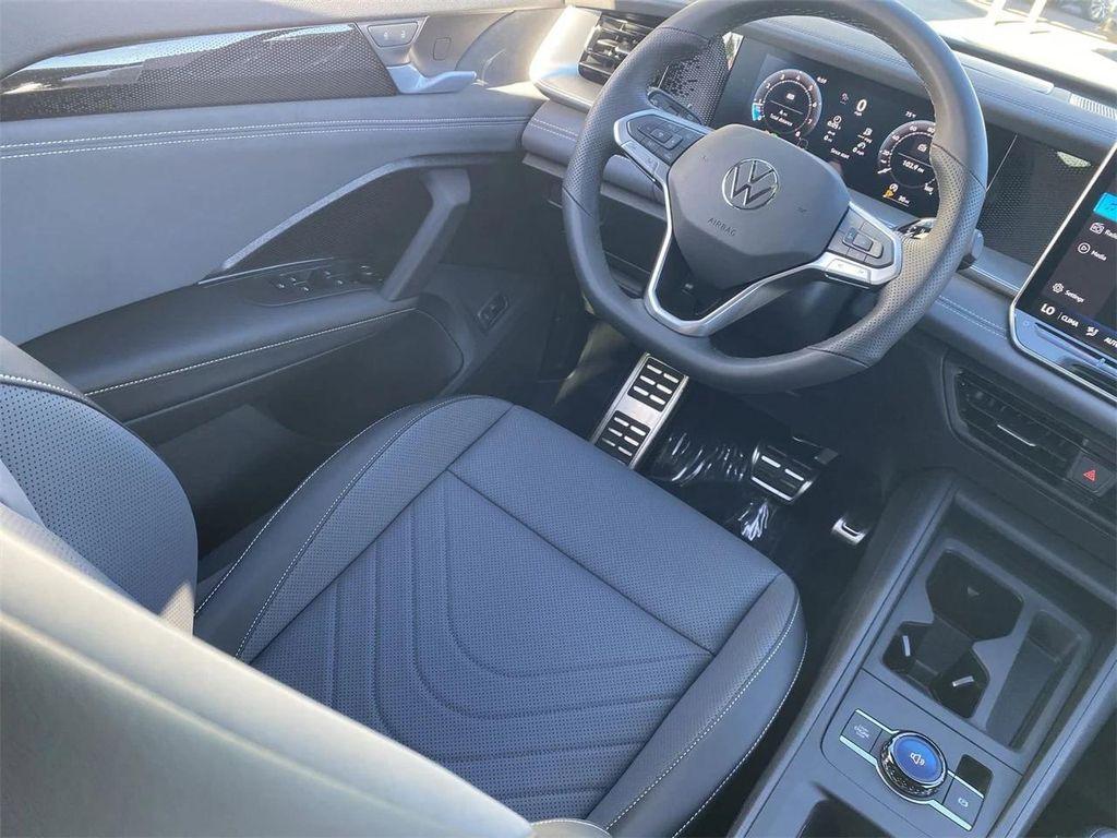 new 2026 Volkswagen Tiguan car, priced at $39,652