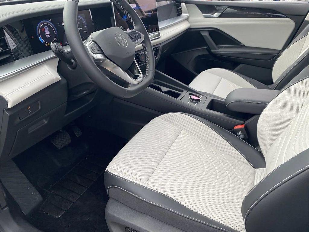 new 2025 Volkswagen Tiguan car, priced at $33,725