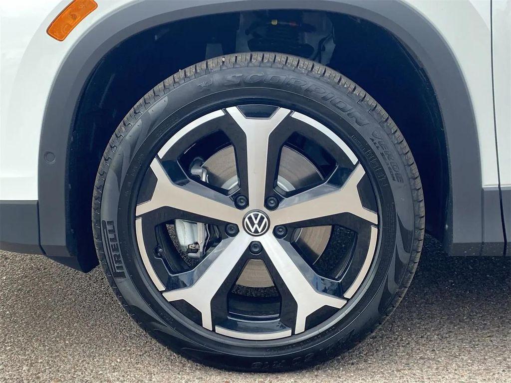 new 2025 Volkswagen Tiguan car, priced at $33,725