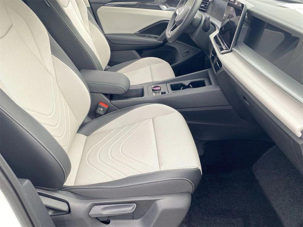 new 2025 Volkswagen Tiguan car, priced at $33,725