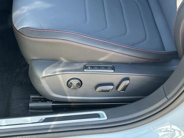 new 2025 Volkswagen Jetta GLI car, priced at $33,554