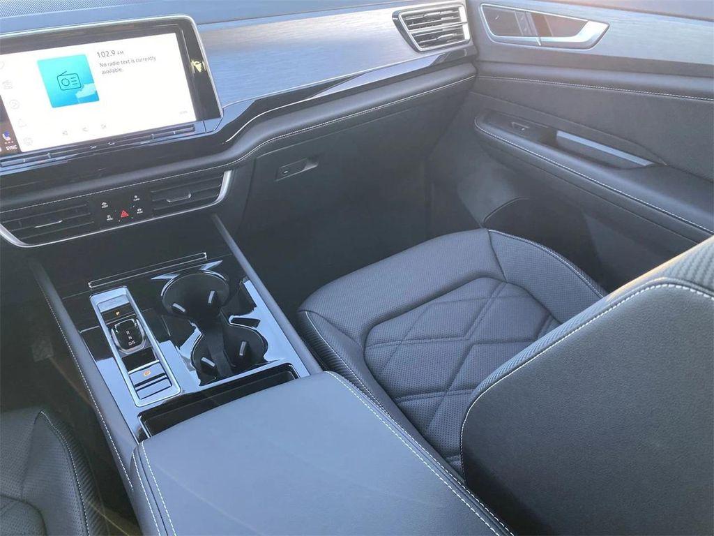 new 2026 Volkswagen Atlas Cross Sport car, priced at $46,152
