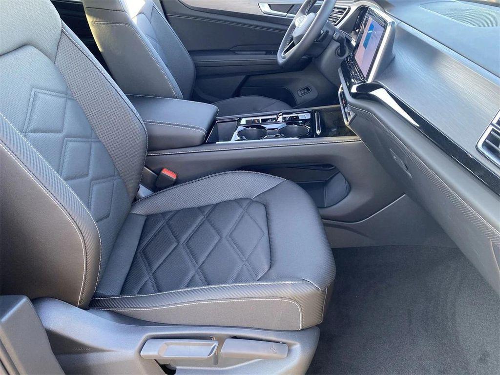 new 2026 Volkswagen Atlas Cross Sport car, priced at $46,152