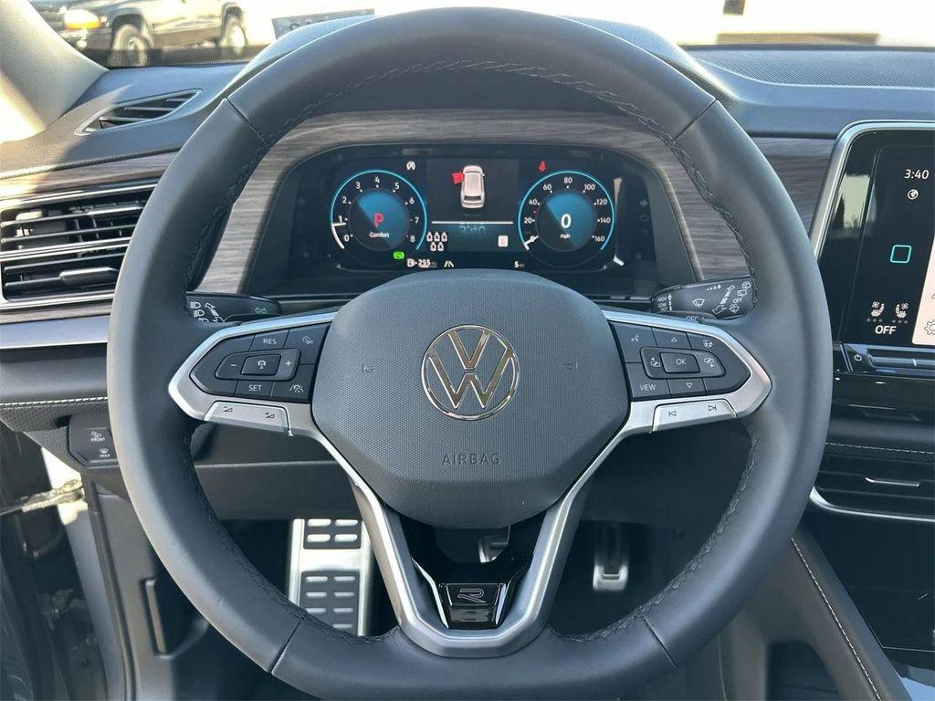 new 2025 Volkswagen Atlas car, priced at $48,592