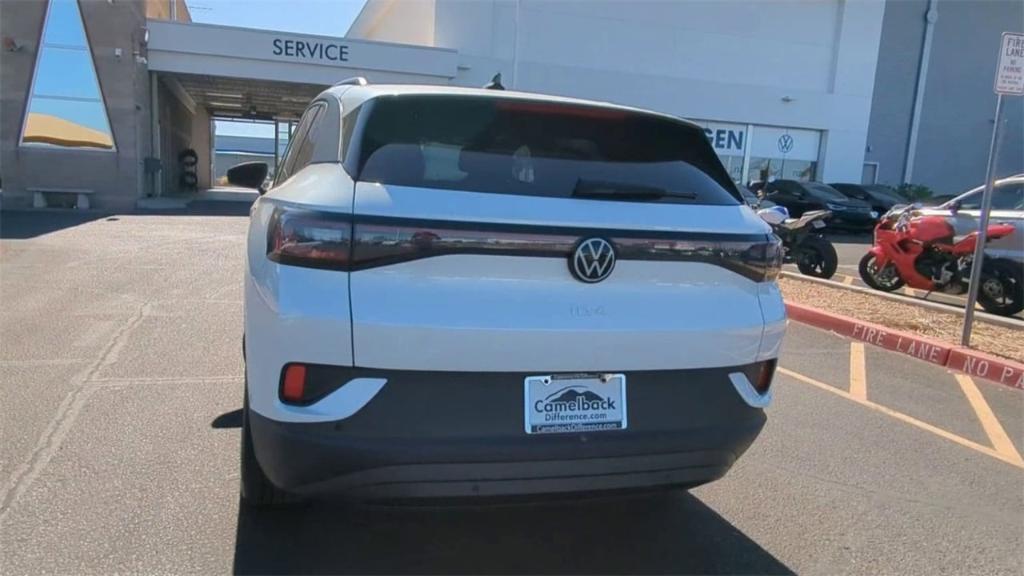 new 2024 Volkswagen ID.4 car, priced at $38,838