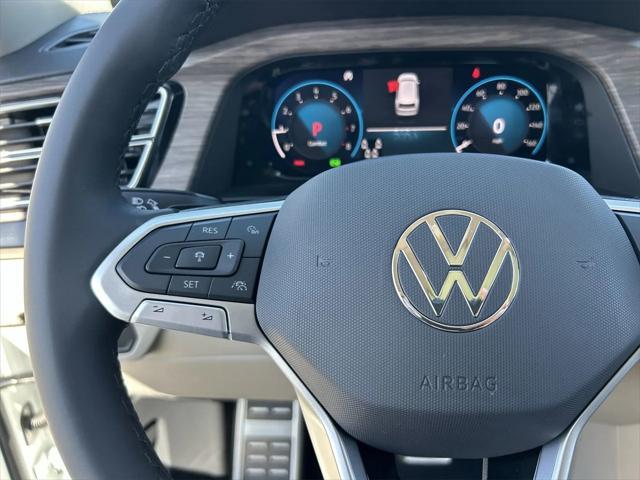 new 2025 Volkswagen Atlas car, priced at $53,894