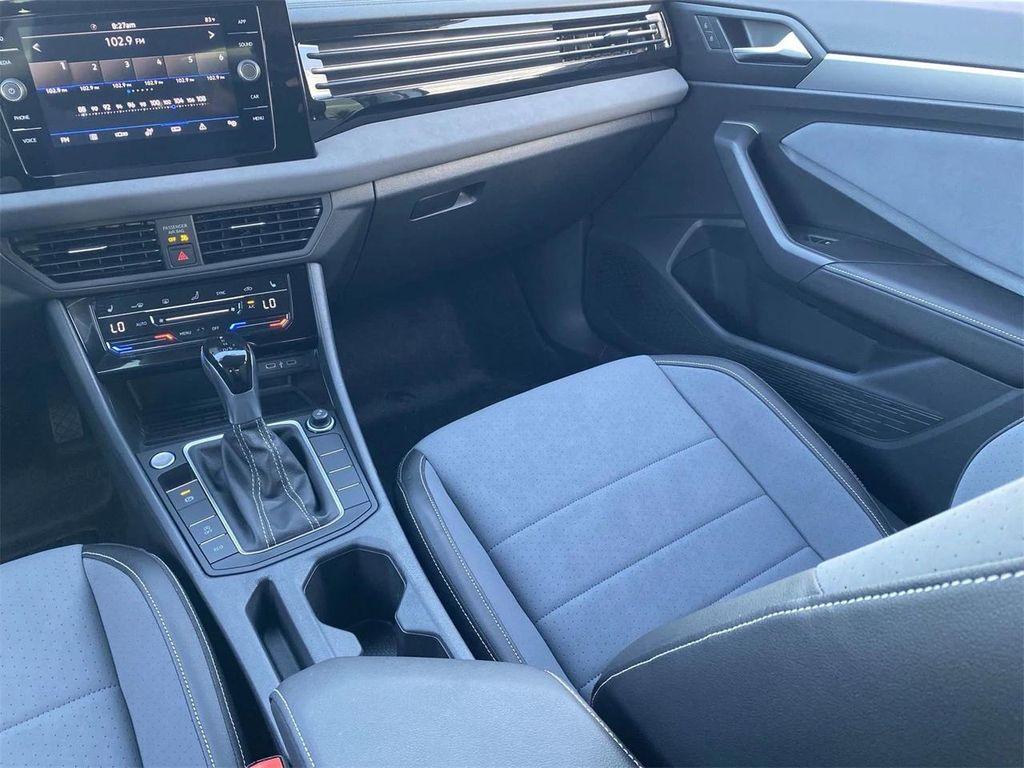 new 2025 Volkswagen Jetta car, priced at $25,009