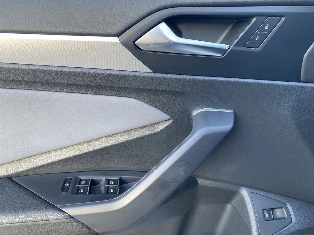 new 2025 Volkswagen Jetta car, priced at $25,009