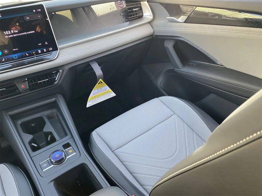 new 2025 Volkswagen Tiguan car, priced at $31,742