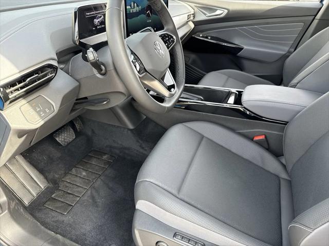 new 2025 Volkswagen ID.4 car, priced at $48,547