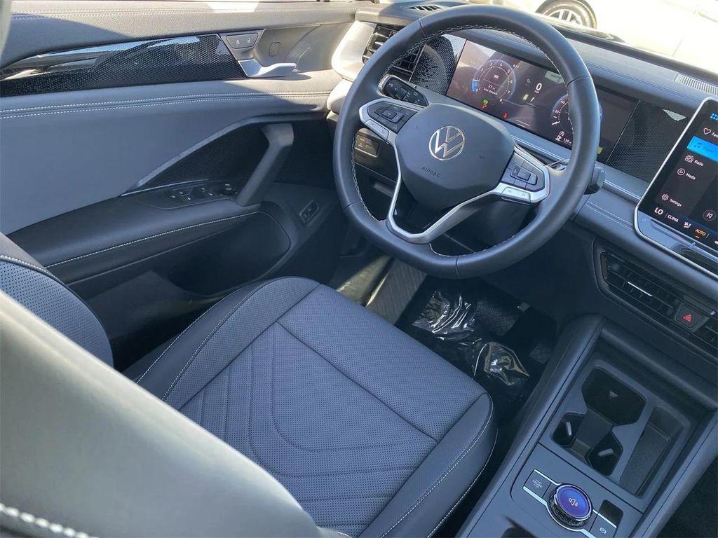 new 2025 Volkswagen Tiguan car, priced at $35,193