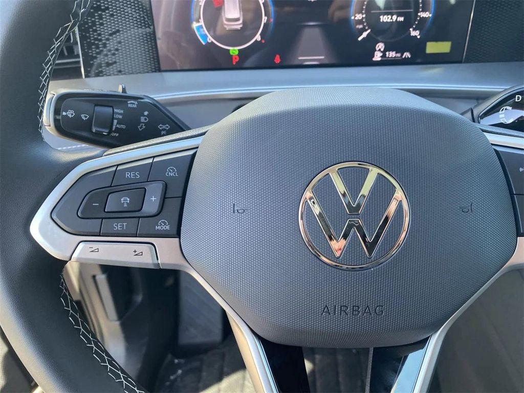 new 2025 Volkswagen Tiguan car, priced at $35,193