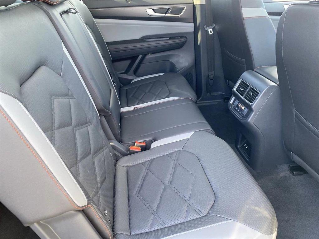 new 2025 Volkswagen Atlas car, priced at $41,323