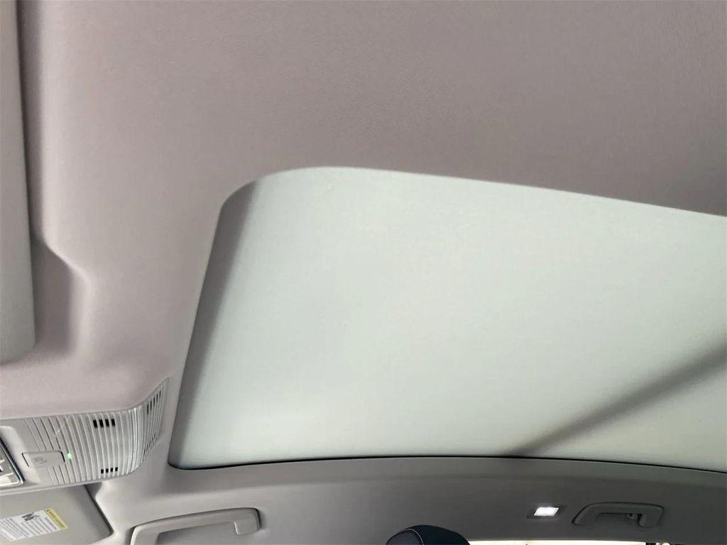 new 2025 Volkswagen Tiguan car, priced at $33,619