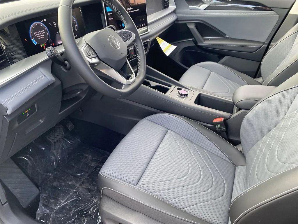 new 2025 Volkswagen Tiguan car, priced at $33,619