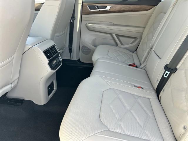 new 2025 Volkswagen Atlas car, priced at $36,704