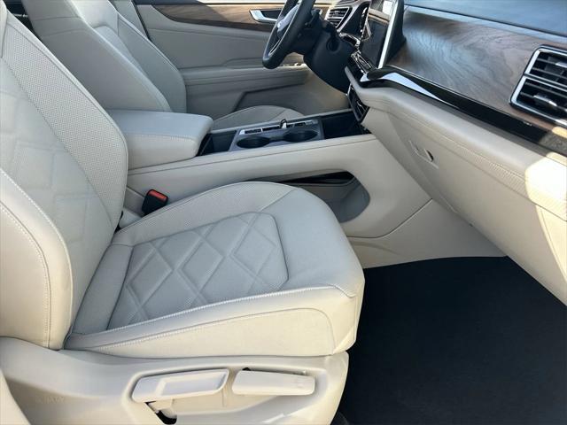new 2025 Volkswagen Atlas car, priced at $36,704