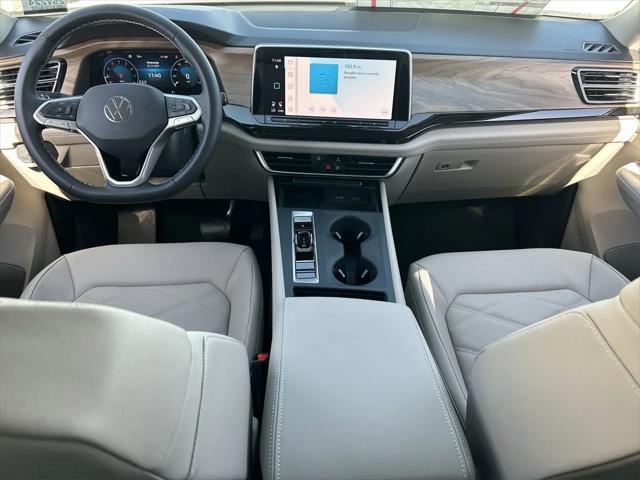 new 2025 Volkswagen Atlas car, priced at $36,704