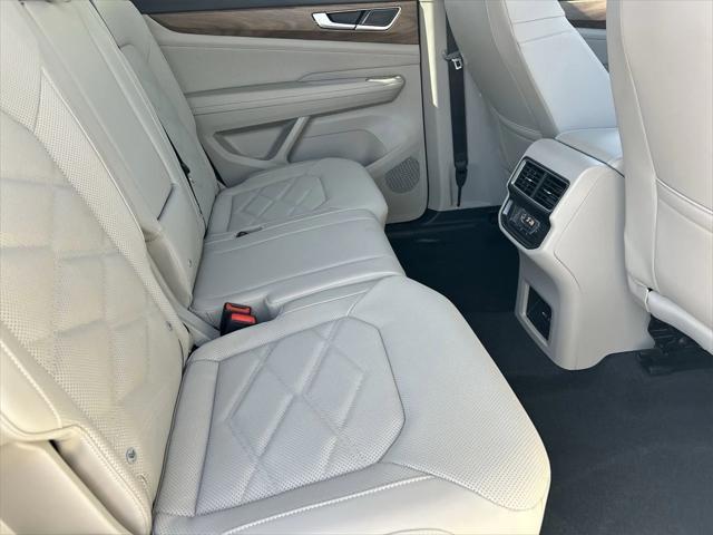new 2025 Volkswagen Atlas car, priced at $36,704