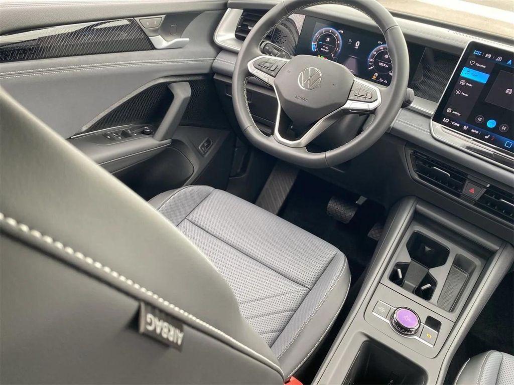 new 2025 Volkswagen Tiguan car, priced at $34,225