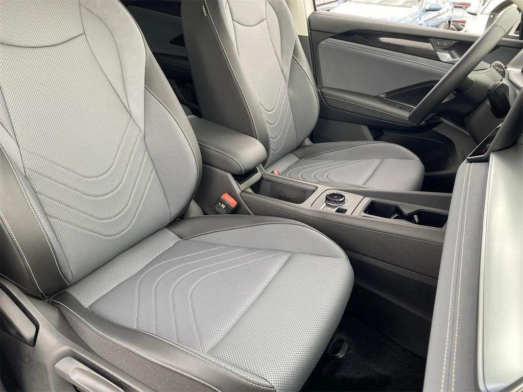 new 2025 Volkswagen Tiguan car, priced at $34,225
