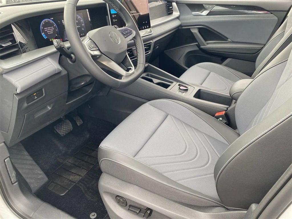 new 2025 Volkswagen Tiguan car, priced at $34,225