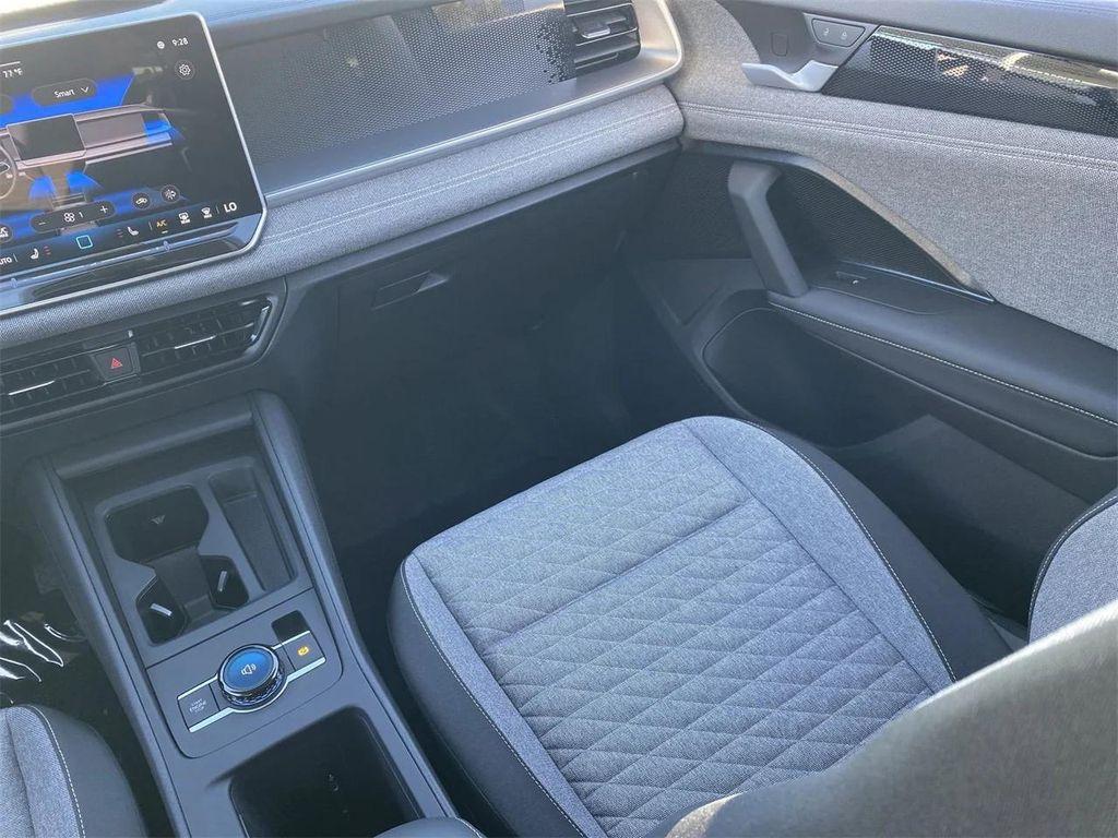 new 2026 Volkswagen Tiguan car, priced at $32,187