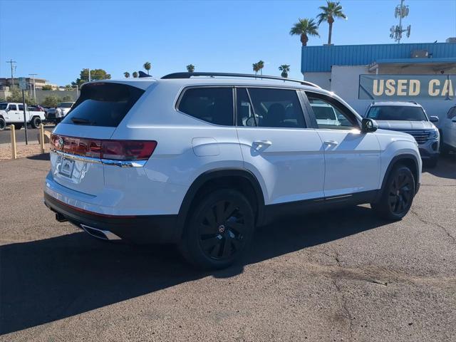 new 2025 Volkswagen Atlas car, priced at $44,856