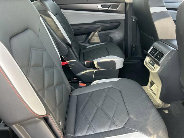 new 2025 Volkswagen Atlas car, priced at $46,254