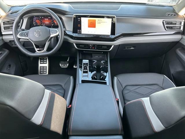 new 2025 Volkswagen Atlas car, priced at $46,254