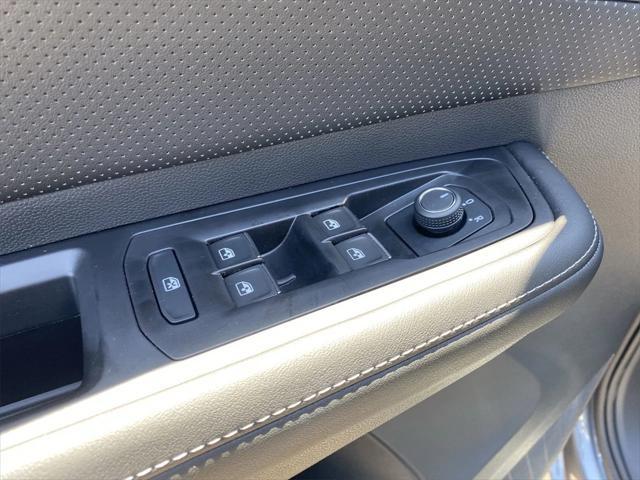 new 2025 Volkswagen Atlas Cross Sport car, priced at $35,661