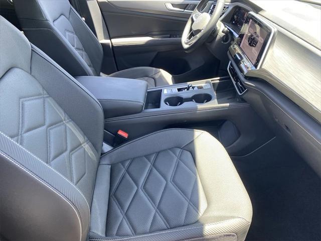 new 2025 Volkswagen Atlas Cross Sport car, priced at $35,661
