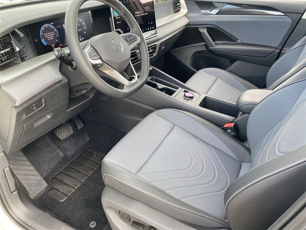 new 2025 Volkswagen Tiguan car, priced at $32,309