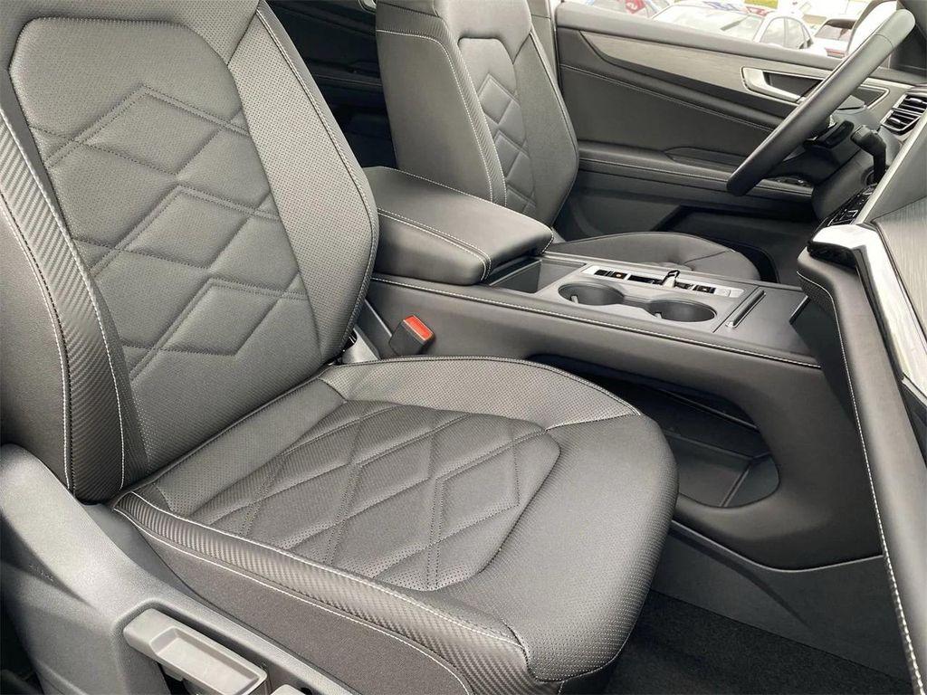 new 2026 Volkswagen Atlas Cross Sport car, priced at $40,026