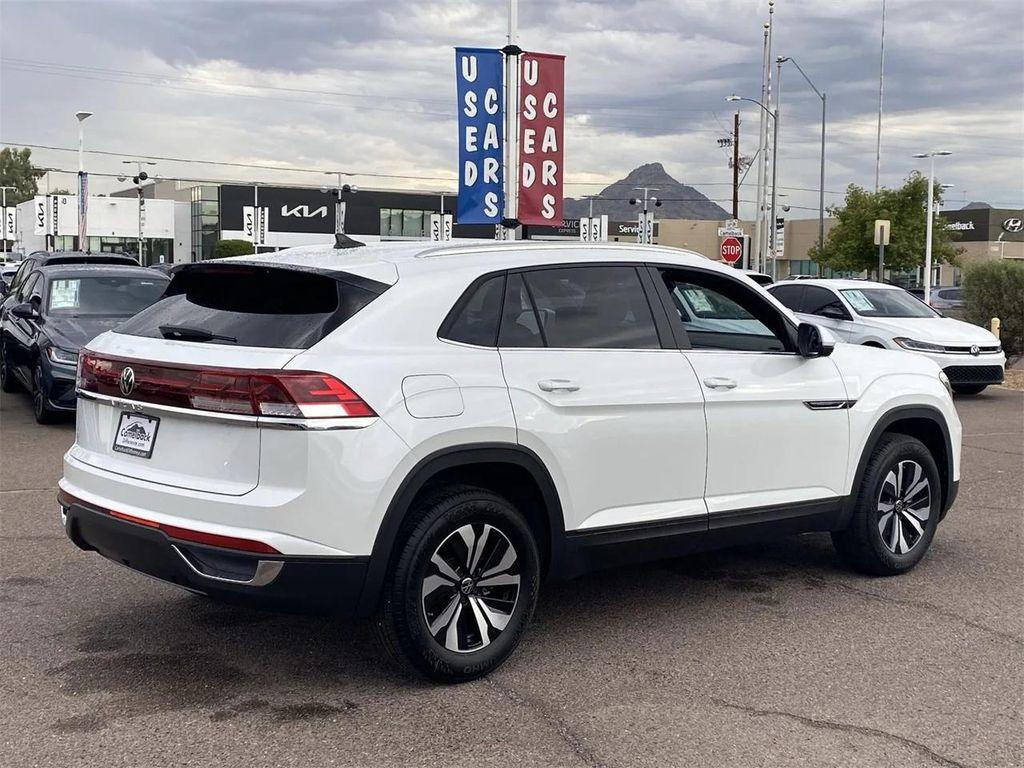 new 2026 Volkswagen Atlas Cross Sport car, priced at $40,026