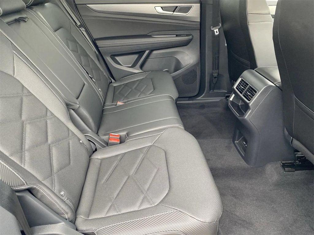new 2026 Volkswagen Atlas Cross Sport car, priced at $40,026