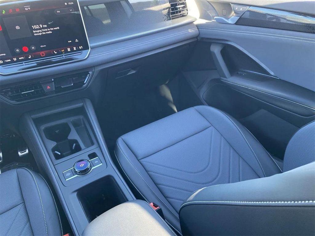 new 2026 Volkswagen Tiguan car, priced at $38,675