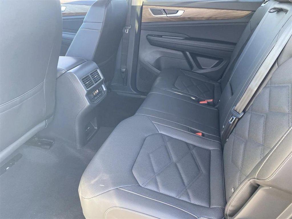 new 2026 Volkswagen Atlas car, priced at $41,127