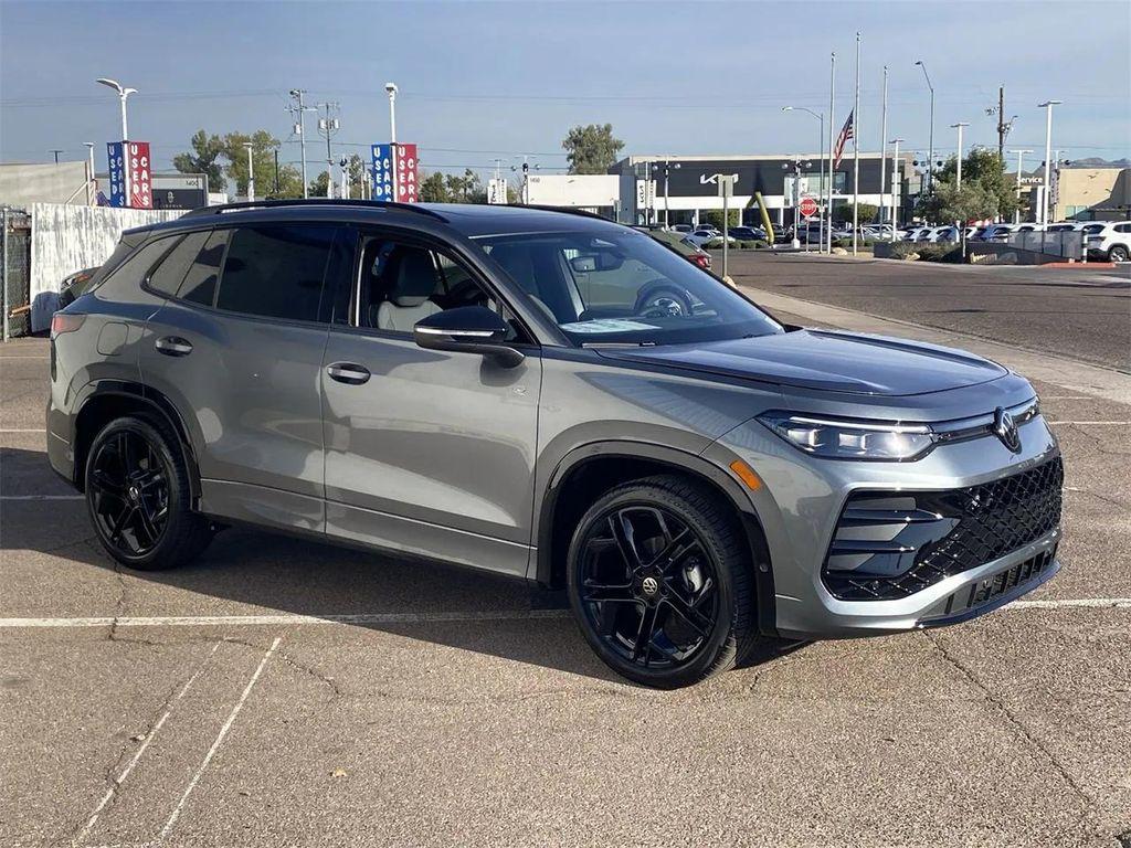 new 2026 Volkswagen Tiguan car, priced at $39,207