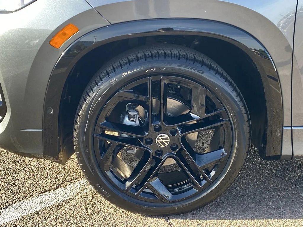 new 2026 Volkswagen Tiguan car, priced at $39,207