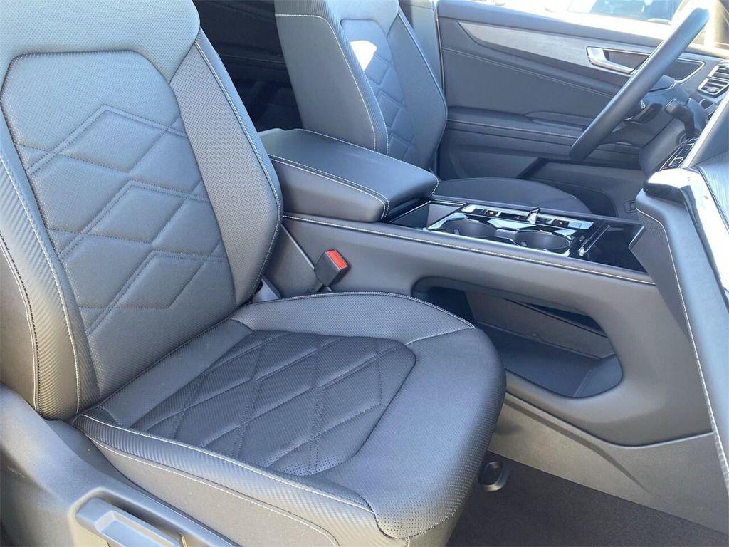 new 2026 Volkswagen Atlas Cross Sport car, priced at $46,607