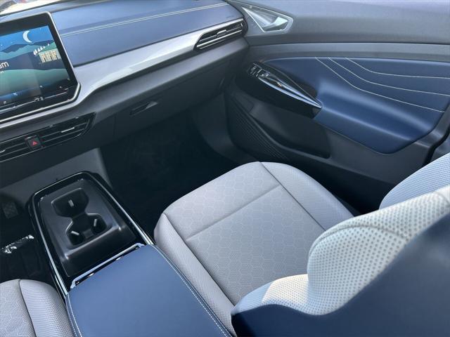new 2025 Volkswagen ID.4 car, priced at $48,547