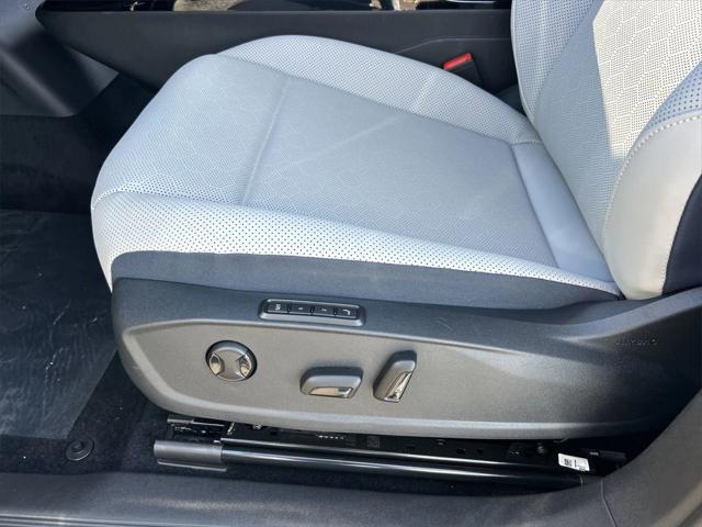 new 2025 Volkswagen ID.4 car, priced at $48,547