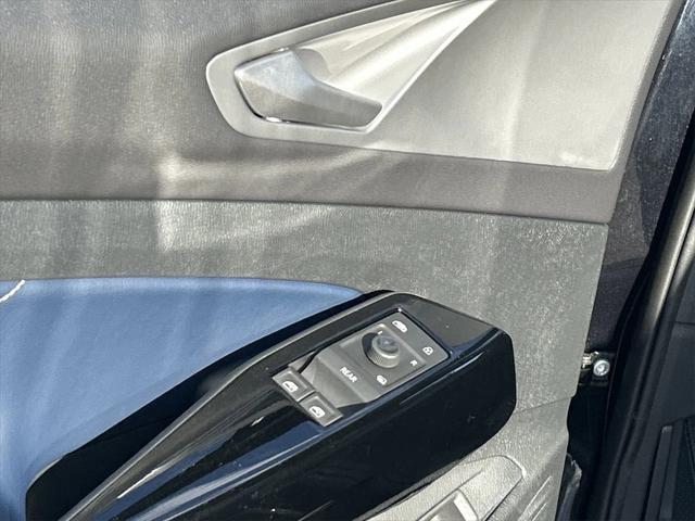 new 2025 Volkswagen ID.4 car, priced at $48,547