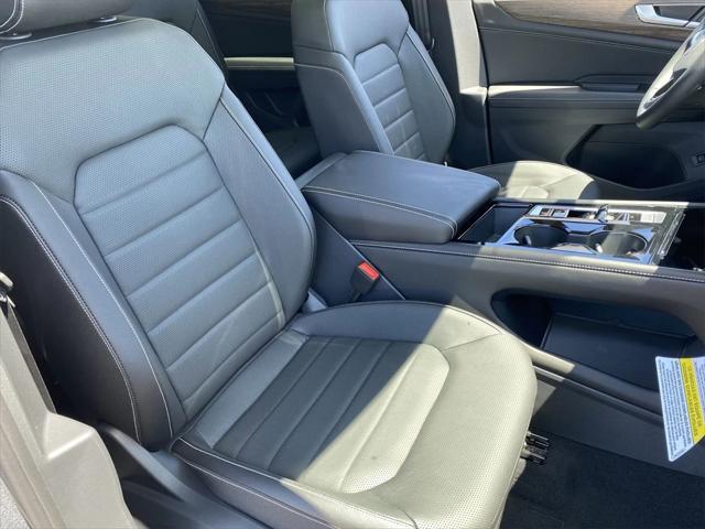 new 2025 Volkswagen Atlas car, priced at $47,334