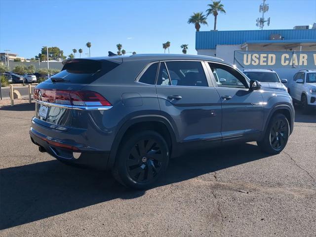 new 2025 Volkswagen Atlas Cross Sport car, priced at $43,808