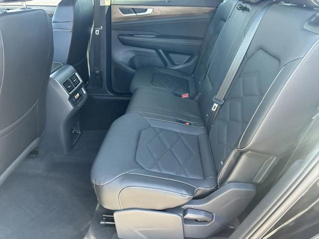 new 2025 Volkswagen Atlas car, priced at $43,641